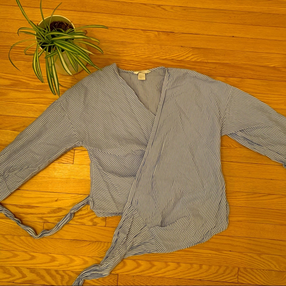 H&M Wrap Blouse - Picture 2 of 5